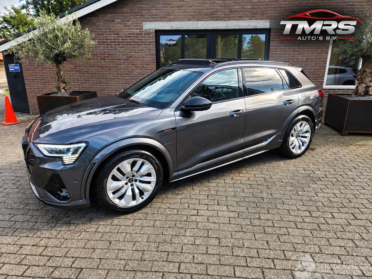 Audi E-tron AUDI E-tron S Quattro PANORAMA Sport Sitze Leder VOL