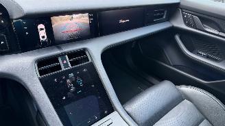 Porsche Taycan PORSCHE Taycan 4 Sport Chrono Passenger Display PANORAMA picture 23