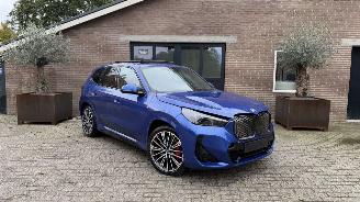 BMW iX1 iX1 30 xDrive M Sport PANORAMA HUD 360view VOLLL picture 24