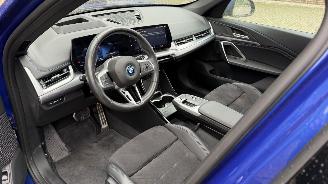 BMW iX1 iX1 30 xDrive M Sport PANORAMA HUD 360view VOLLL picture 5