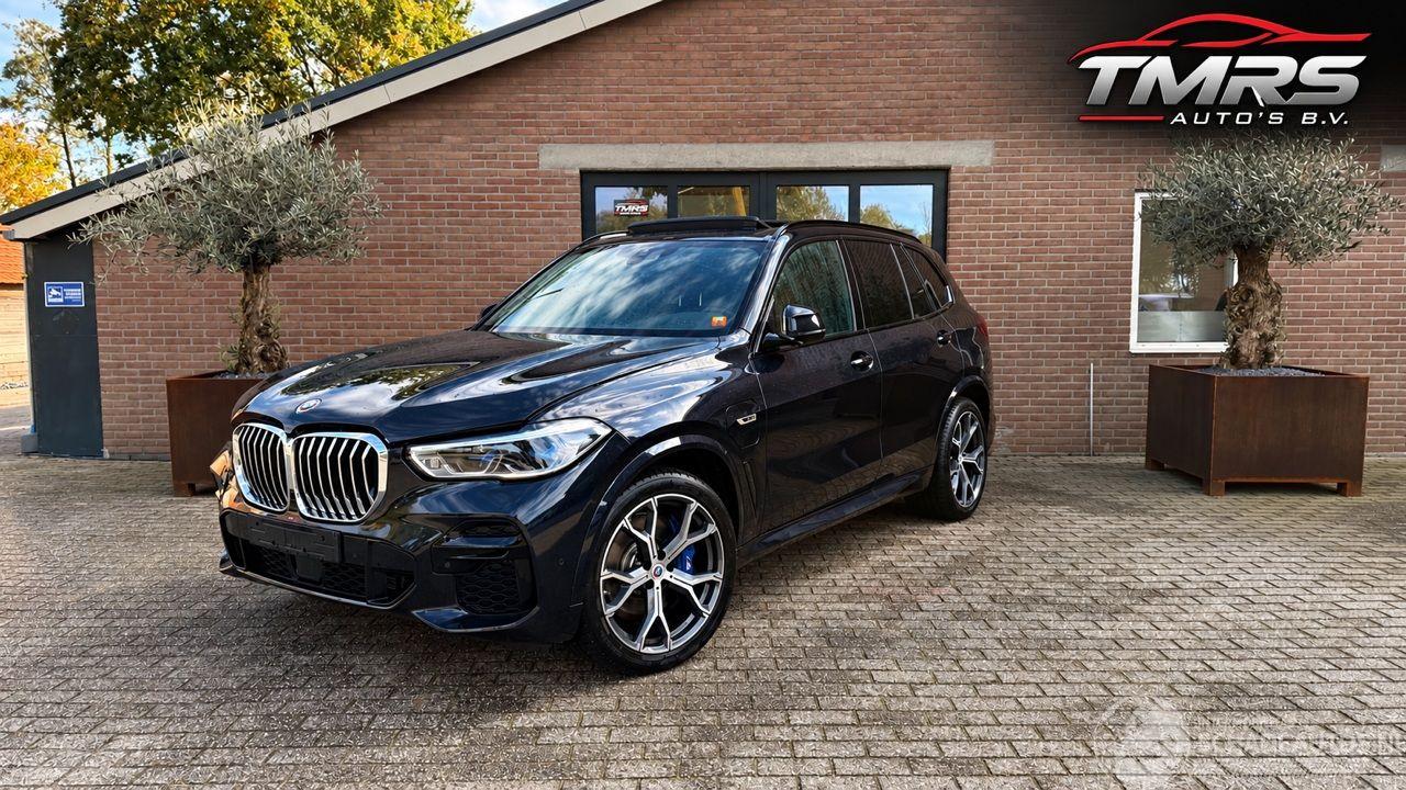 BMW X5 X5 xDrive 45 e M Sport PANORAMA Trekhaak HUD 360View