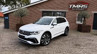 Unfallwagen Volkswagen Tiguan Tiguan R-Line 1.5 TSI DSG ACC AHK SideAssist VOL 2023/9