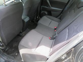 Mazda 3  picture 18
