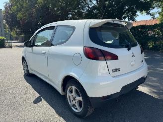 Mitsubishi Colt  picture 2