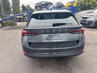 Skoda Octavia  picture 2