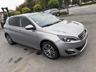 Peugeot 308  picture 2