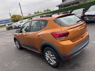 krockskadad bil auto Dacia Sandero STEPWAY 2023/6