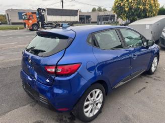Renault Clio automaat picture 4