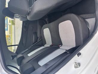 Hyundai I-10  picture 4