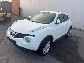 Vaurioauto  passenger cars Nissan Juke  2012/5