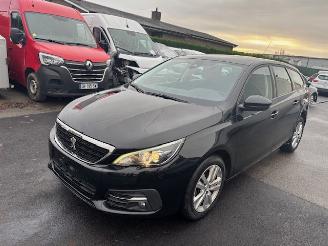 krockskadad bil auto Peugeot 308 AUTOMAAT 2019/6