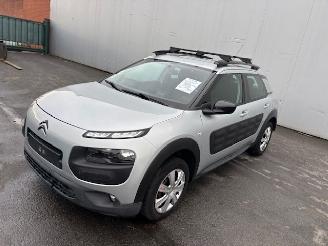 Damaged car Citroën C4 cactus  2016/10