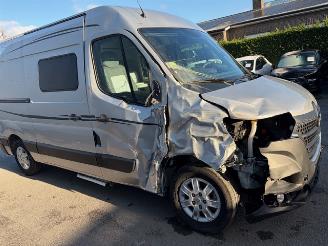 Renault  MASTER 4 PERSONS picture 6