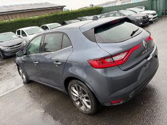 uszkodzony samochody osobowe Renault Mégane LIMITED 2018/3