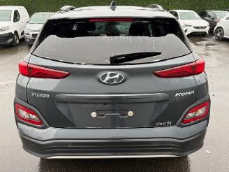 skadebil auto Hyundai Kona 65kw battery 2020/8