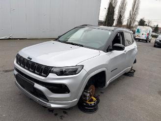 Damaged car Jeep Compass HYBRIDE 4X4 2023/1