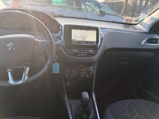 Peugeot 2008  picture 7