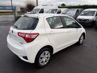 Unfallwagen Toyota Yaris HYBRID AUTOMAAT 2018/12