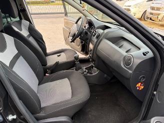 Dacia Duster  picture 8