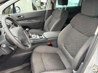 Peugeot 3008  picture 9
