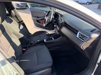 Renault Clio  picture 6