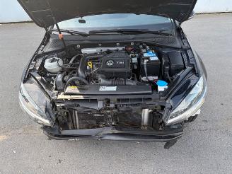 Volkswagen Golf  picture 6