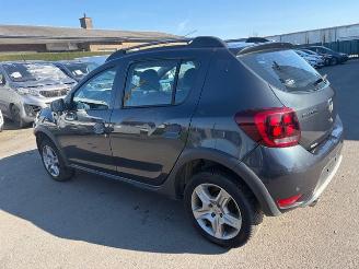 krockskadad bil auto Dacia Sandero STEPWAY 2019/6