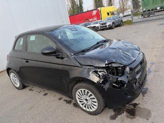 Fiat 500E  picture 3