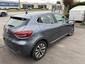 skadebil auto Renault Clio  2021/3