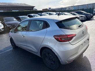 Unfallwagen Renault Clio  2021/9