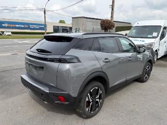 Damaged car Peugeot 2008  2024/5
