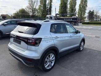 uszkodzony samochody osobowe Volkswagen T-Cross  2021/10