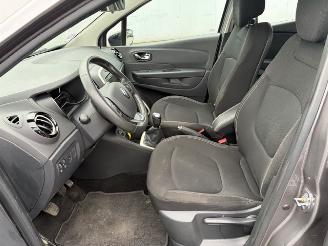 Renault Captur  picture 7