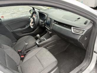 Renault Clio  picture 5