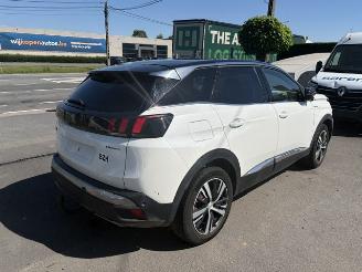damaged passenger cars Peugeot 3008 GT LINE PLUG IN HYBRID 2020/9