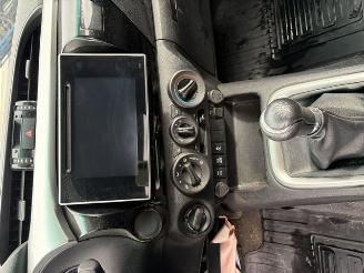 Toyota Hilux 4x4 picture 6