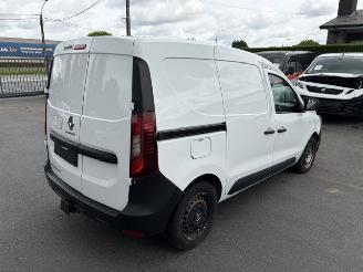 Damaged car Renault Express  2021/4