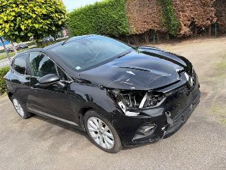 Renault Clio  picture 2