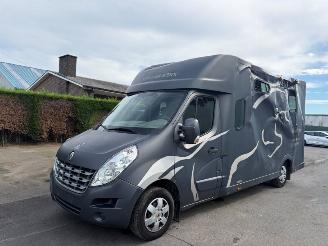 krockskadad bil bedrijf Renault Master 5 seats 2014/12