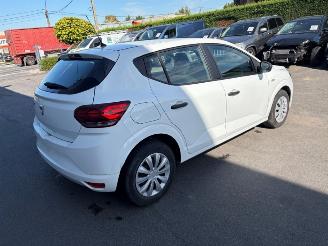 Dacia Sandero  picture 2