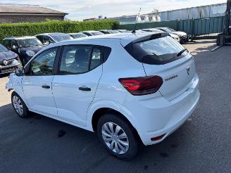 Coche accidentado Dacia Sandero  2022/7