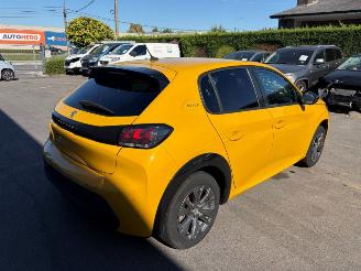 Voiture accidenté Peugeot e-208  2022/3