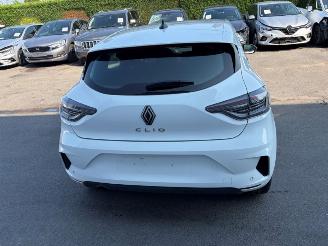 Renault Clio  picture 2