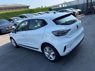 Schadeauto Renault Clio  2024/9