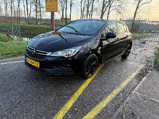 Unfallwagen Opel Astra 1.0 Selection 2017/11