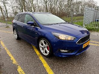 Ford Focus Wagon 1.0 Titanium picture 7