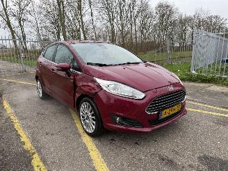 Schadeauto Ford Fiesta 1.0 Titanium Automaat 2014/12