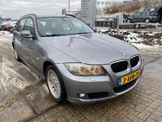 BMW 3-serie Touring 320D Luxury Line picture 2