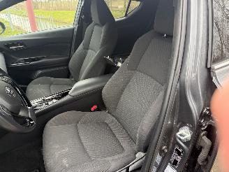 Toyota C-HR 1.8 Hybrid Dynamic picture 9