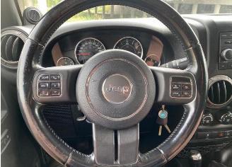 Jeep Wrangler UNLIMITED 2.8CRD L4 AWD LR E5 picture 13